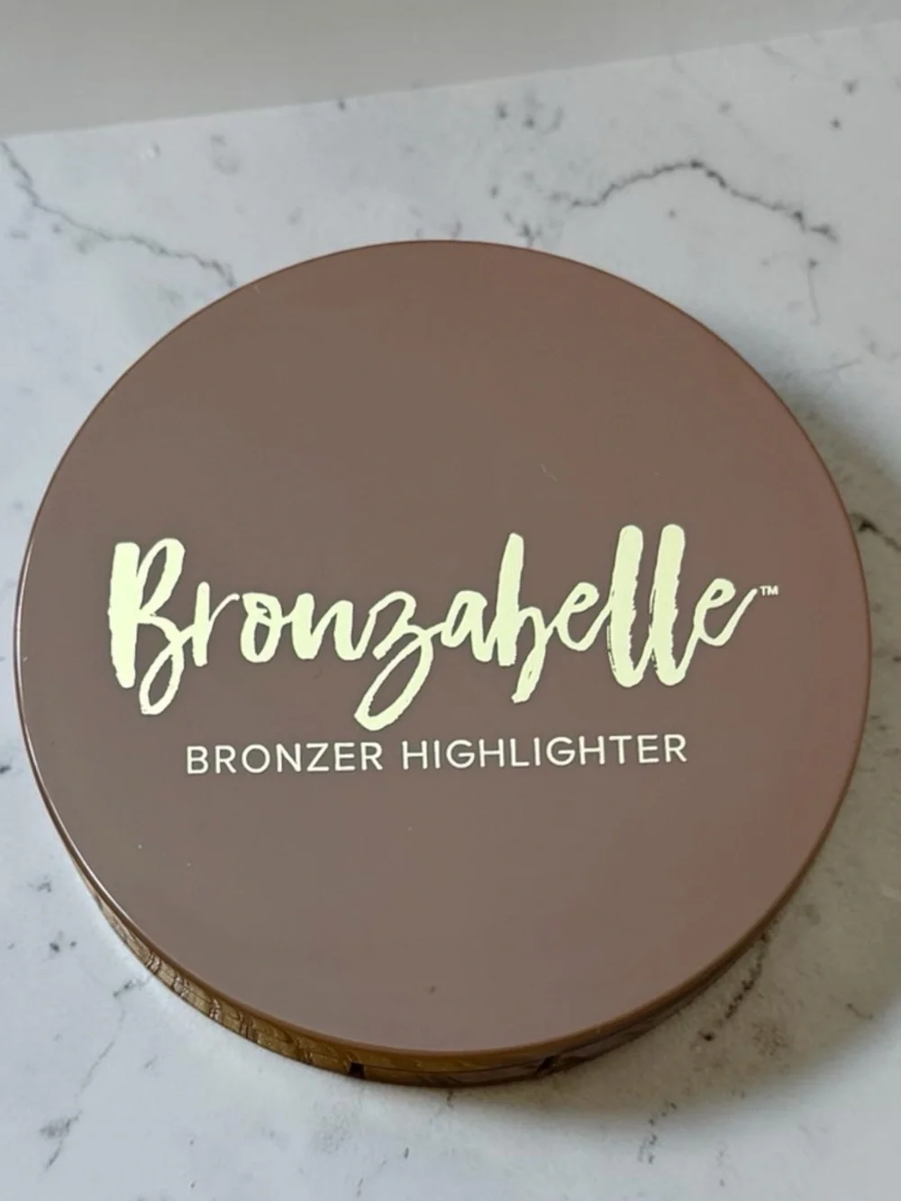BRONZABELLE BRONZER HIGHLIGHTER IN ‘RAY OF SUNSHINE’